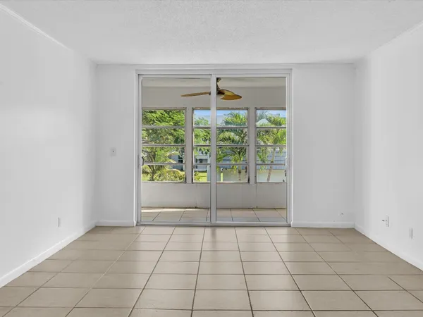 $99,000 | 6650 Royal Palm Boulevard, Unit 206C, Pompano Beach, FL 33063
