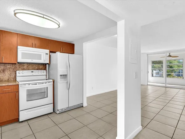 $99,000 | 6650 Royal Palm Boulevard, Unit 206C, Pompano Beach, FL 33063
