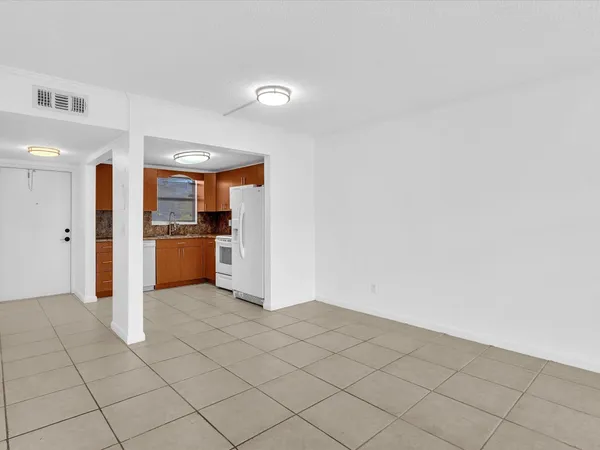 $99,000 | 6650 Royal Palm Boulevard, Unit 206C, Pompano Beach, FL 33063