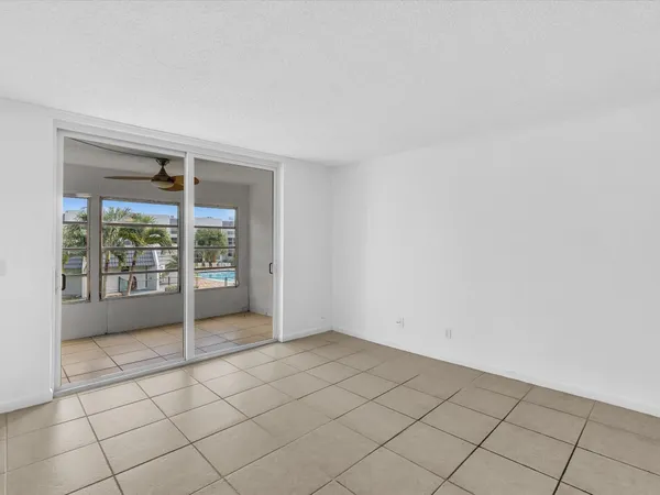 $99,000 | 6650 Royal Palm Boulevard, Unit 206C, Pompano Beach, FL 33063
