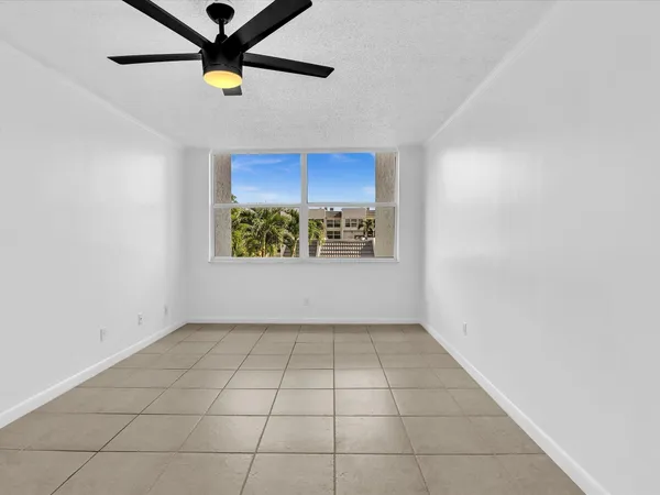$99,000 | 6650 Royal Palm Boulevard, Unit 206C, Pompano Beach, FL 33063