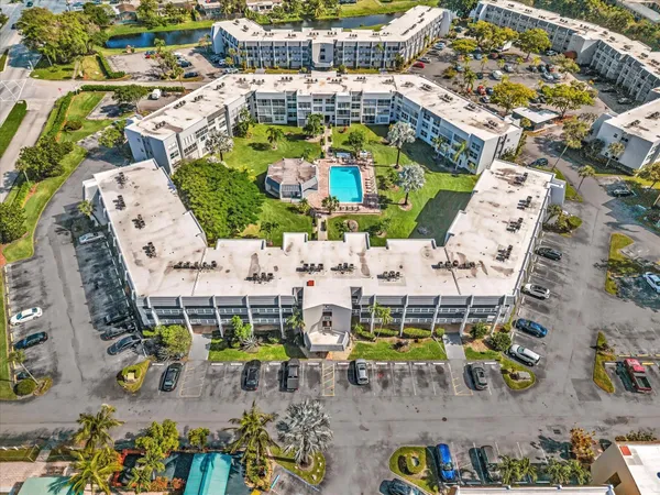 $99,000 | 6650 Royal Palm Boulevard, Unit 206C, Pompano Beach, FL 33063