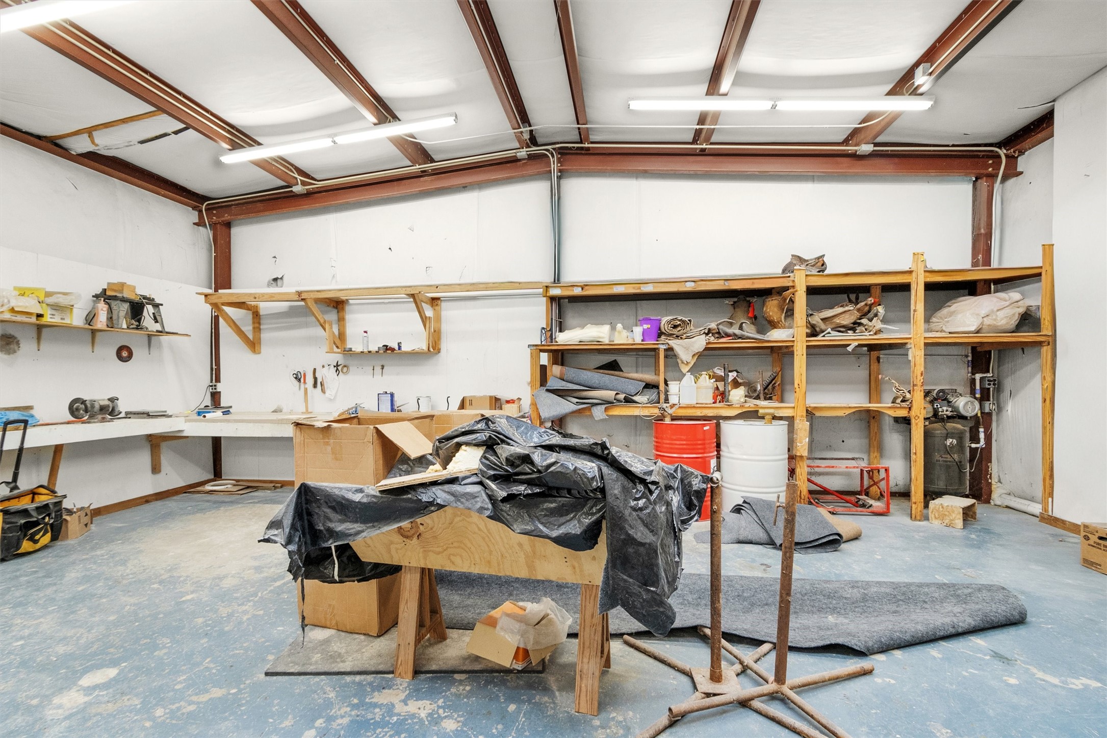 6821 Bailey Street Shiro, TX 77831 - Photo 26 of 35 a room with musical instruments
