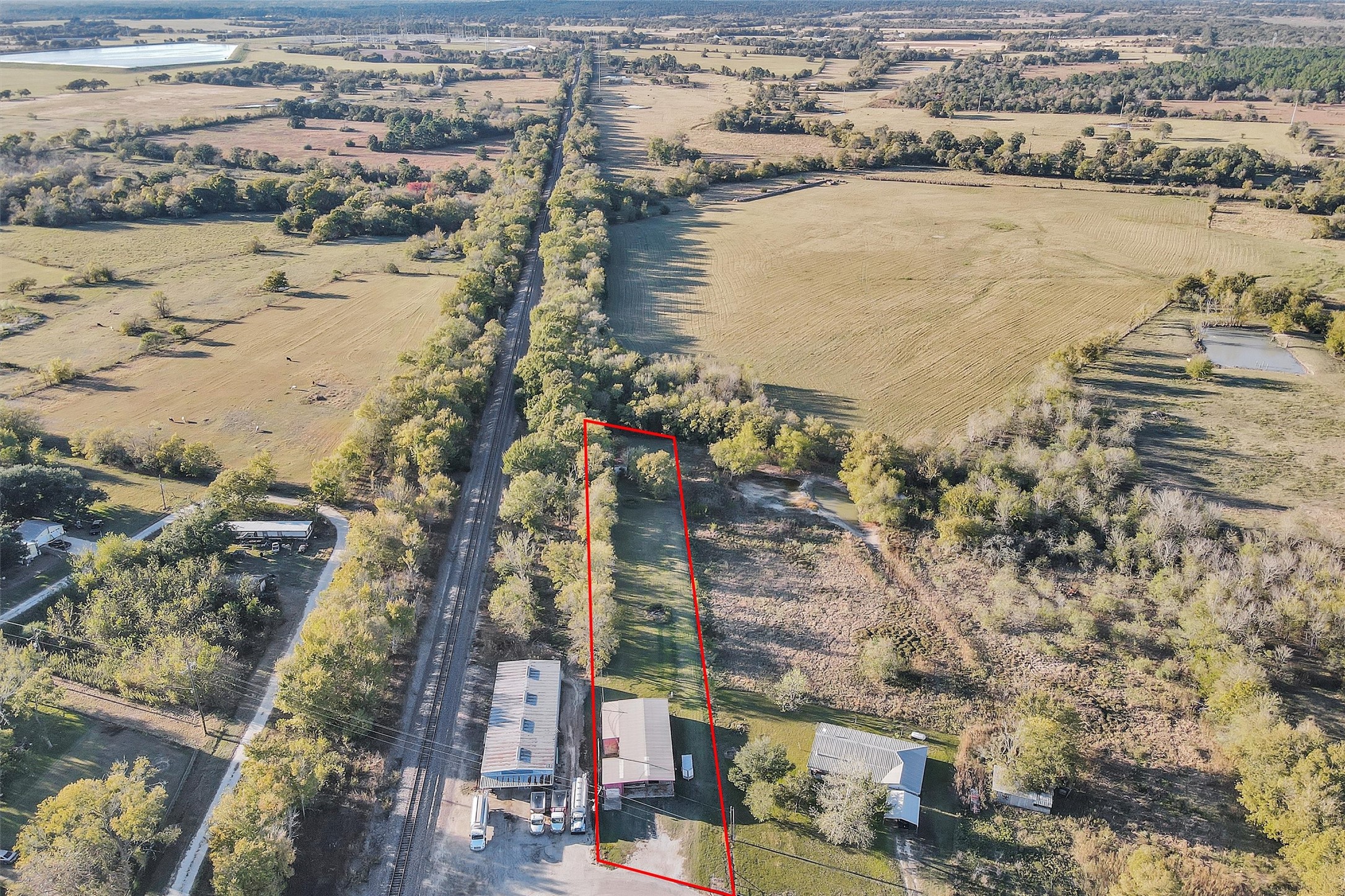 6821 Bailey Street Shiro, TX 77831 - Photo 30 of 35 a view of ocean and building