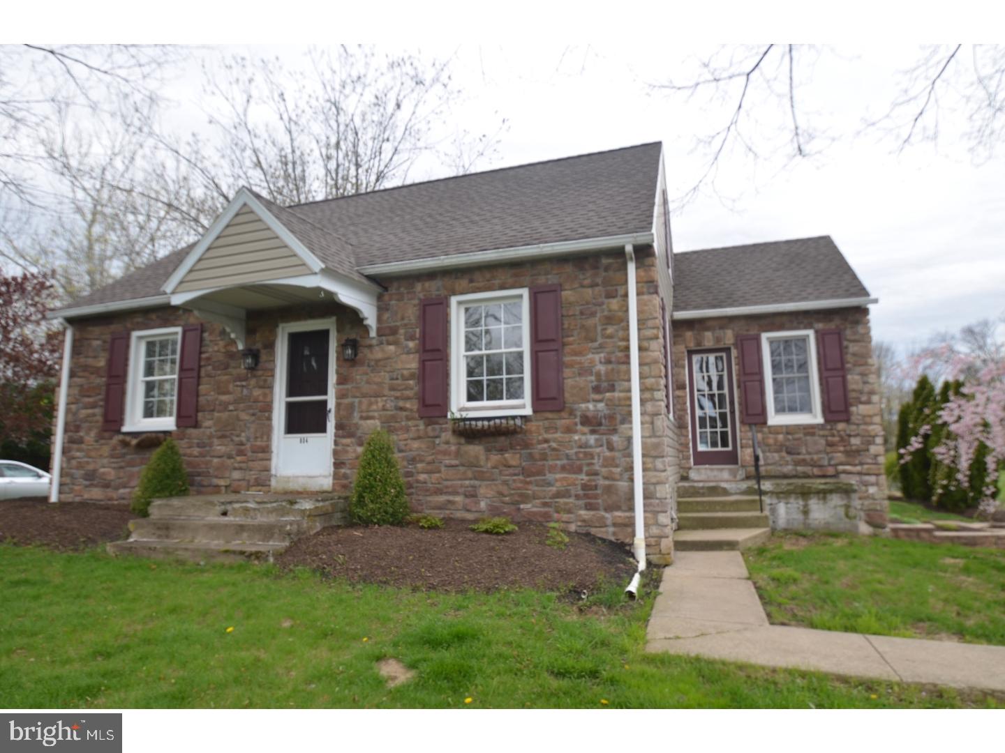804 Rising Sun Road Telford, PA 18969 - Photo 2 of 23