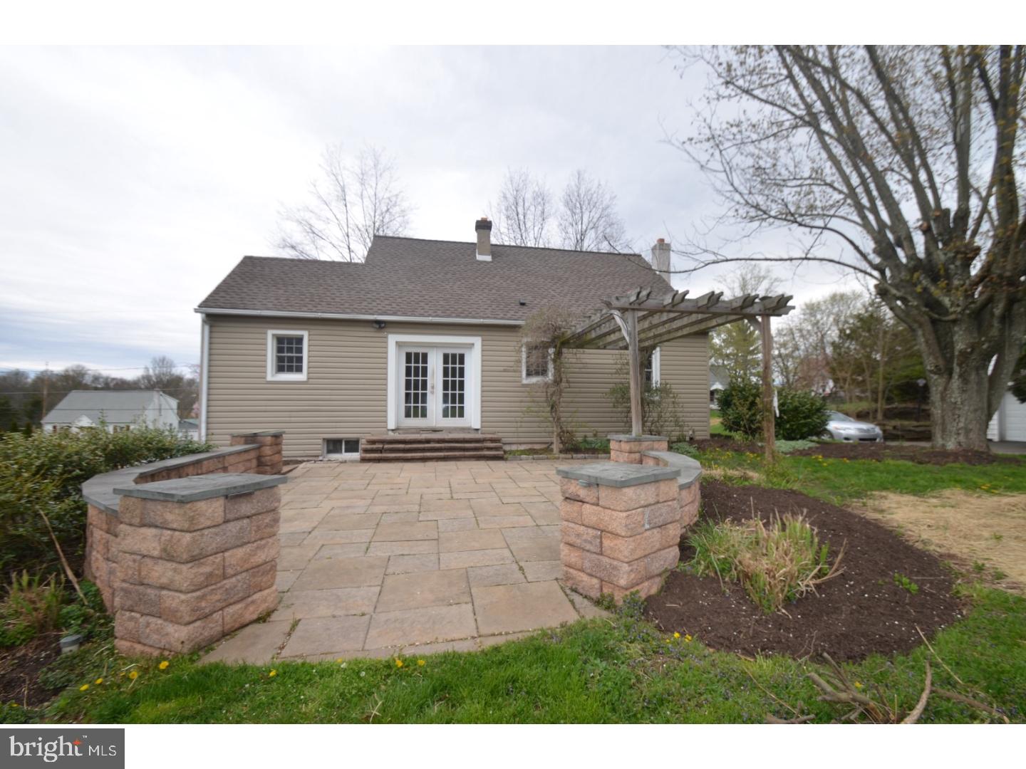 804 Rising Sun Road Telford, PA 18969 - Photo 3 of 23