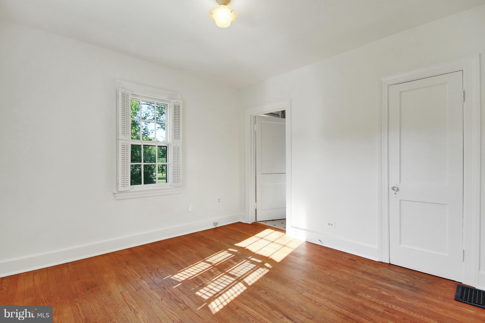 2657 Solomons Island Road Edgewater, MD 21037 - Photo 11 of 30 Bedroom (Master)