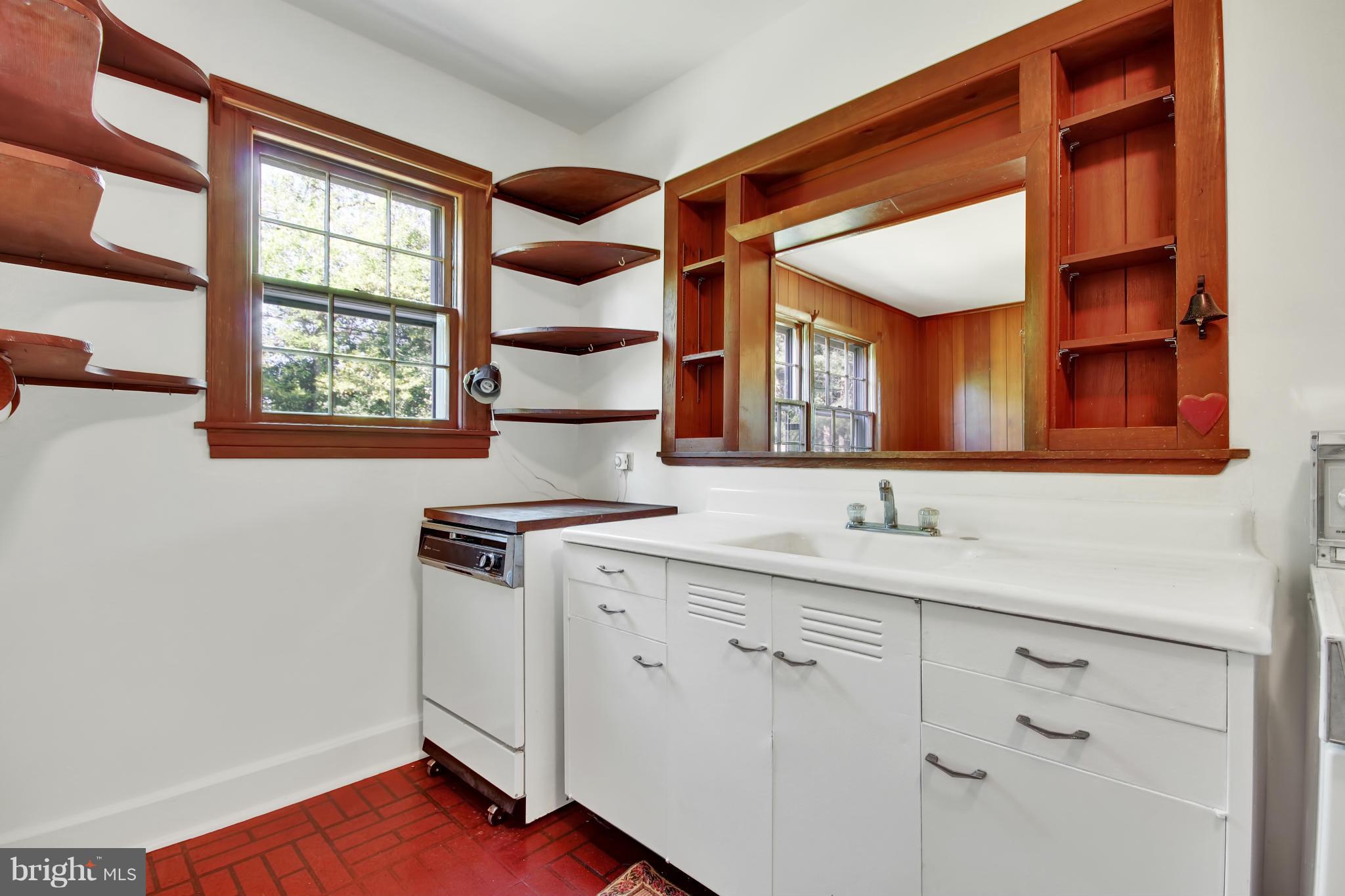 2657 Solomons Island Road Edgewater, MD 21037 - Photo 7 of 30 Kitchen