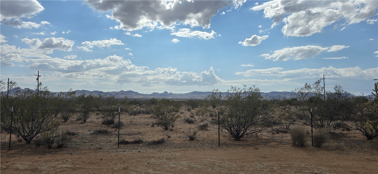 3453 Lakeside Road Golden Valley, AZ 86413 - Photo 26 of 26 View