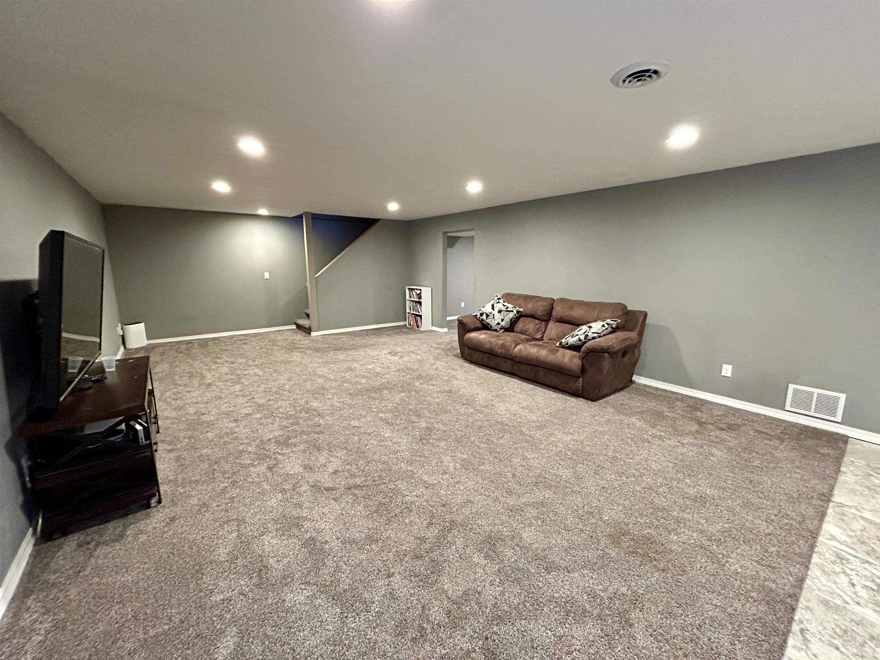 2680 Sussex Road Green Bay, WI 54311 - Photo 25 of 40