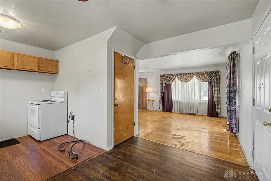 757 Spinning Road Riverside, OH 45431 - Photo 9 of 38 Gallery Image 9