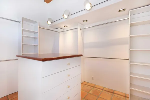$7,350,000 | 2320 Camino Del Collado, La Jolla, CA 92037