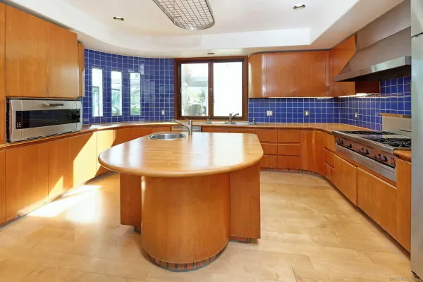 $7,350,000 | 2320 Camino Del Collado, La Jolla, CA 92037