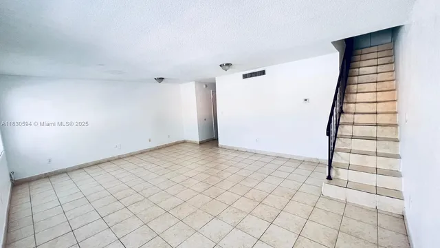 $259,800 | 1305 West 53rd Street, Unit 406, Hialeah, FL 33012