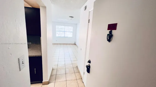 $259,800 | 1305 West 53rd Street, Unit 406, Hialeah, FL 33012
