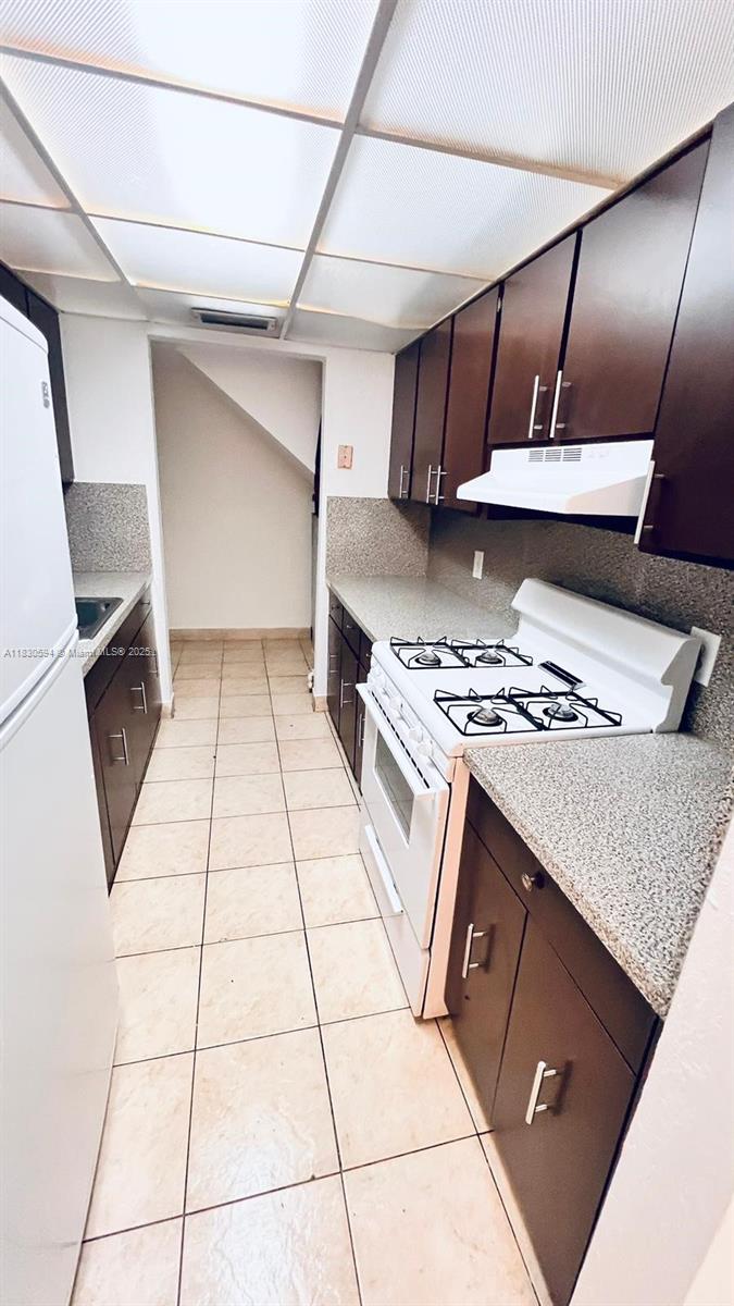 1305 West 53rd Street, Unit 406 Hialeah, FL 33012 - Photo 4 of 14