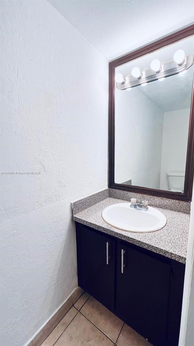 1305 West 53rd Street, Unit 406 Hialeah, FL 33012 - Photo 5 of 14