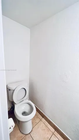 $259,800 | 1305 West 53rd Street, Unit 406, Hialeah, FL 33012