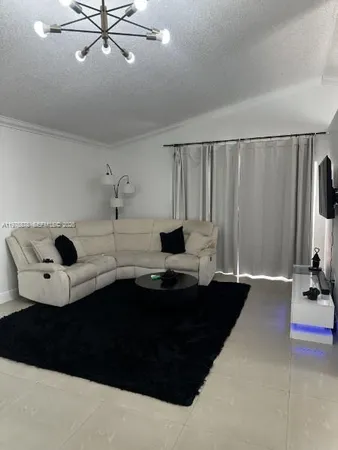 $3,000 | 14952 Southwest 75th Terrace, Miami, FL 33193