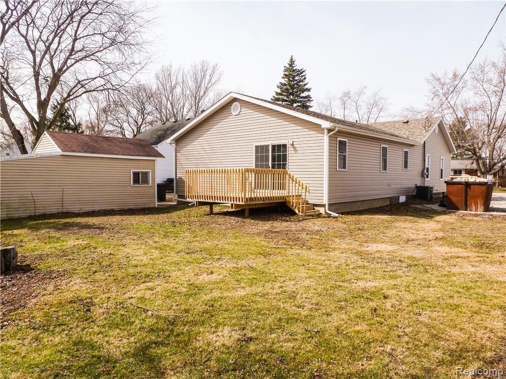 9352 Raisin Street Maybee, MI 48159 - Photo 4 of 31