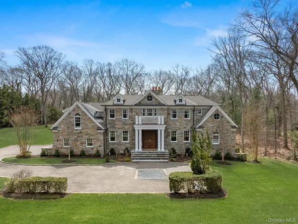 $5,488,888 | 27 Victorian Lane, Glen Head, NY 11545