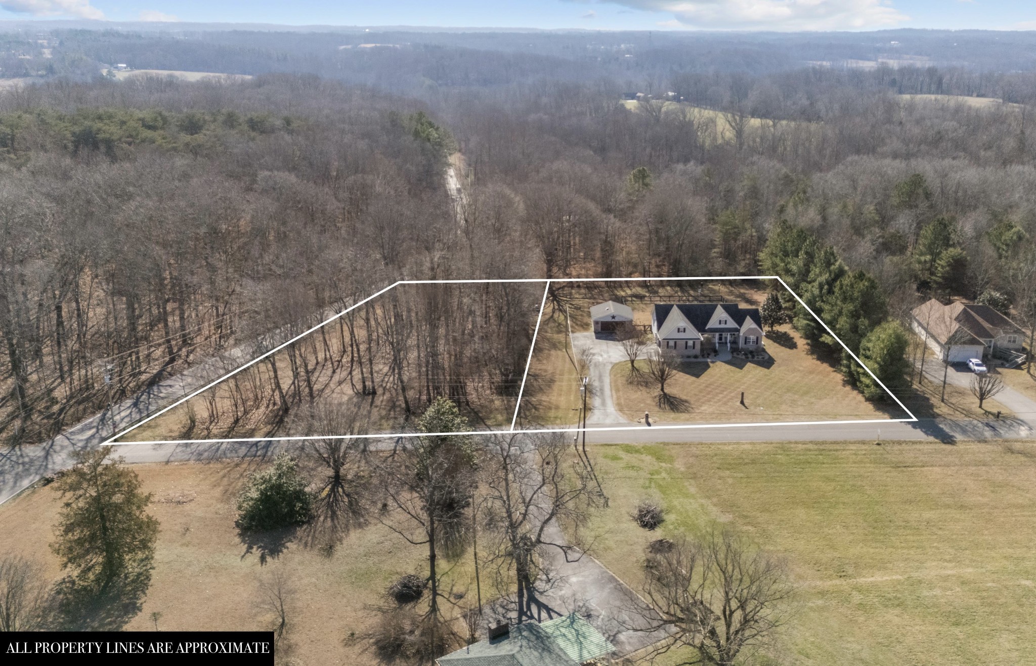 111 Contrary Road Burns, TN 37029 - Photo 3 of 70