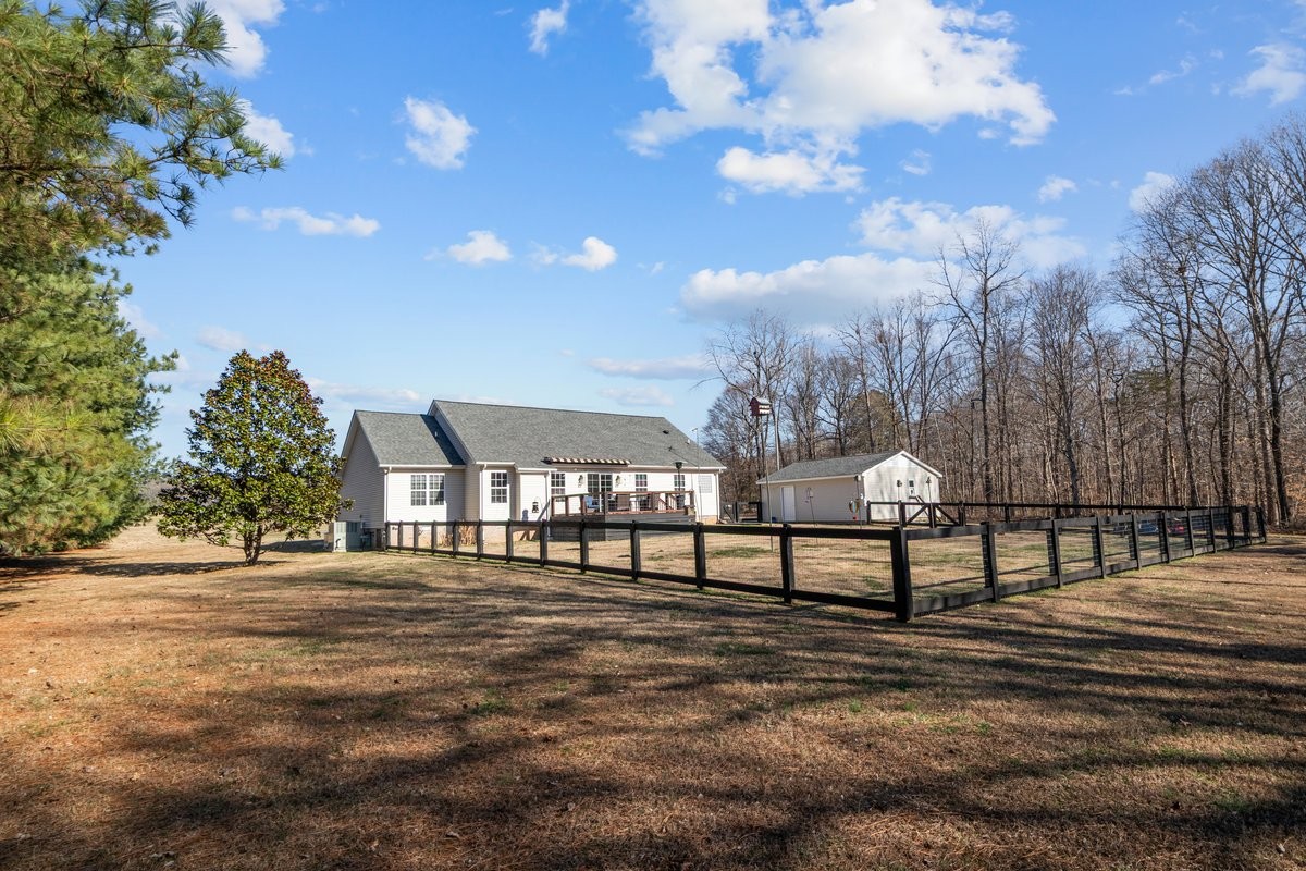 111 Contrary Road Burns, TN 37029 - Photo 46 of 70