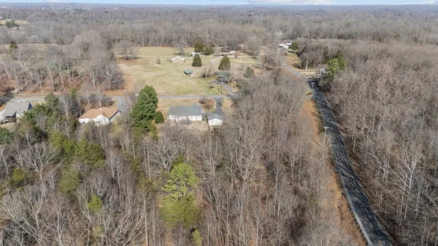 $644,900 | 111 Contrary Road, Burns, TN 37029