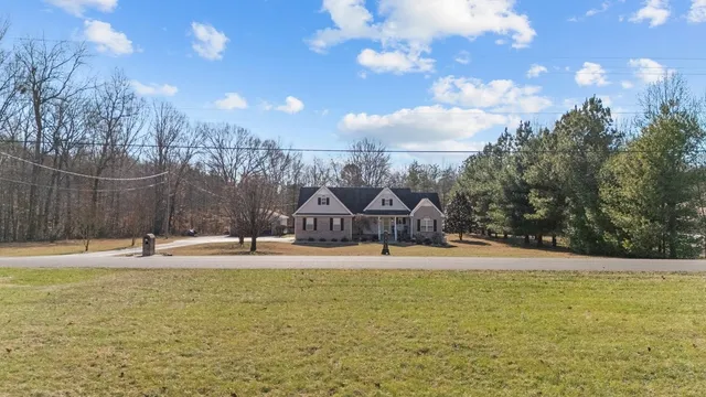 $644,900 | 111 Contrary Road, Burns, TN 37029