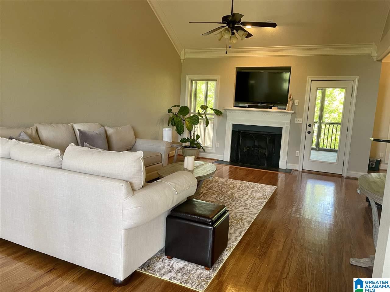 204 Legacy Parc Circle Pelham, AL 35124 - Photo 5 of 50