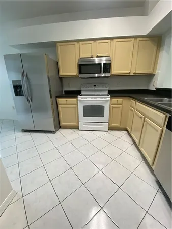 $2,100 | 1626 Prowmore Drive, Brandon, FL 33511