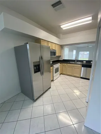 $2,100 | 1626 Prowmore Drive, Brandon, FL 33511