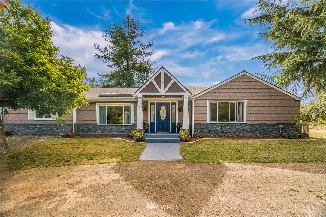 18231 Beall Road Southwest Vashon, WA 98070 - Photo 2 of 39