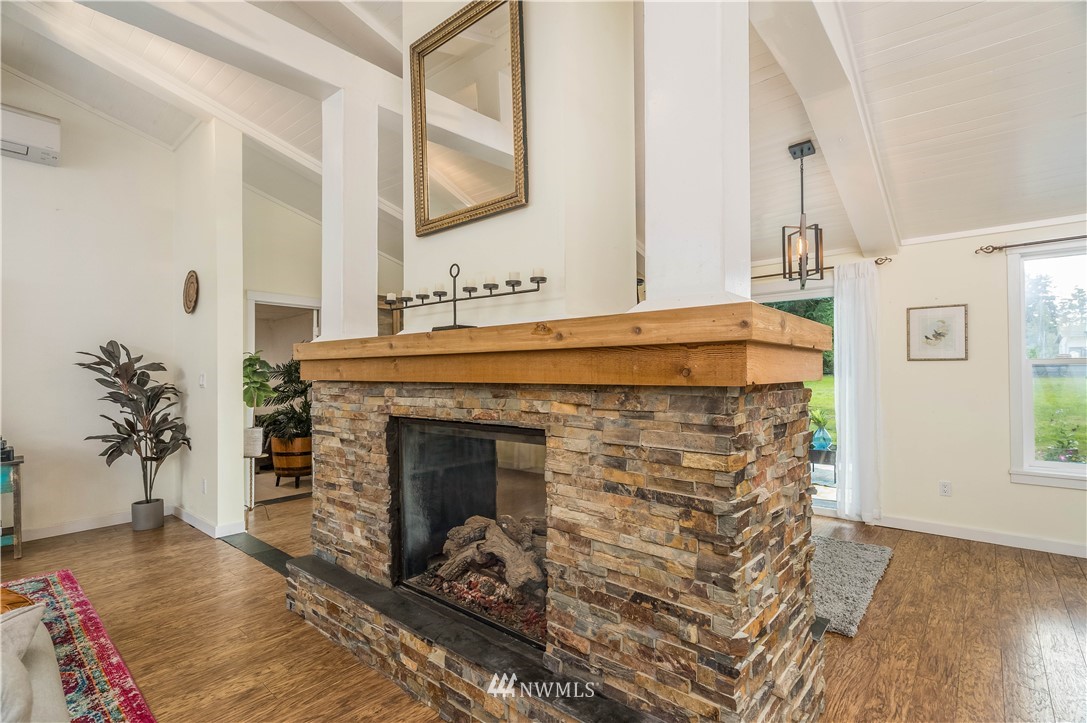 18231 Beall Road Southwest Vashon, WA 98070 - Photo 19 of 39