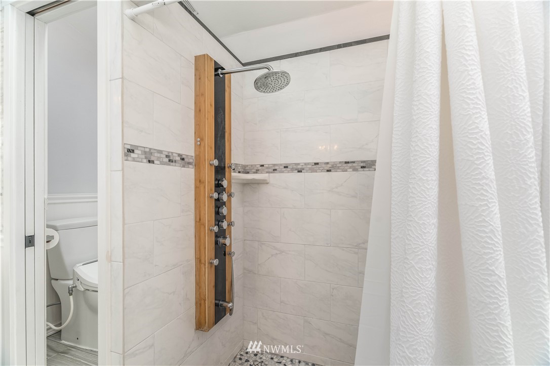 18231 Beall Road Southwest Vashon, WA 98070 - Photo 26 of 39