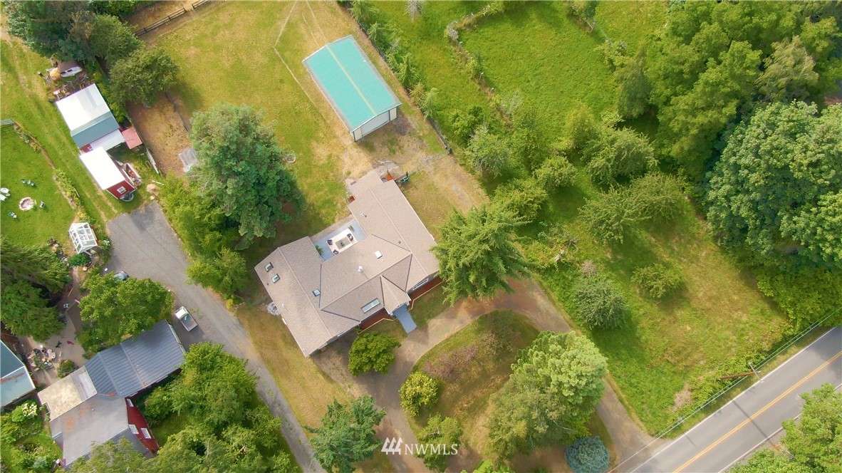 18231 Beall Road Southwest Vashon, WA 98070 - Photo 4 of 39