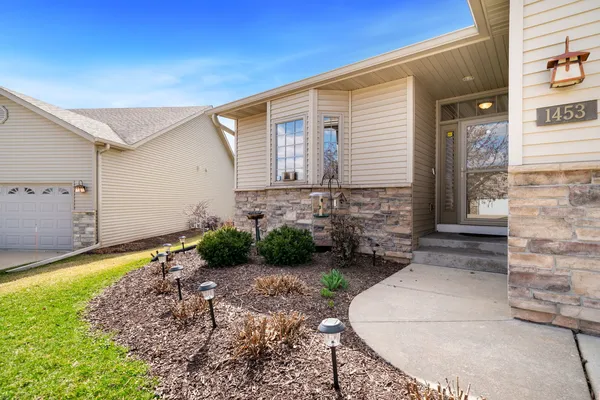 $285,000 | 1453 Boulder Creek Way, Unit 2, Rockford, IL 61108
