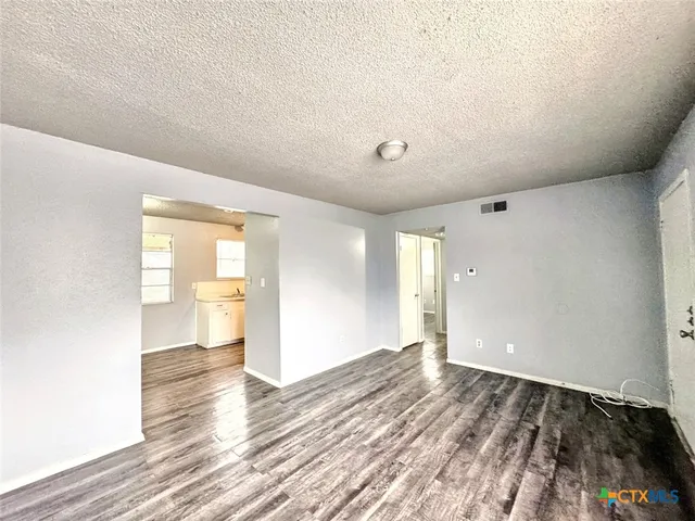 $889 | 712 Martindale Road, San Marcos, TX 78666