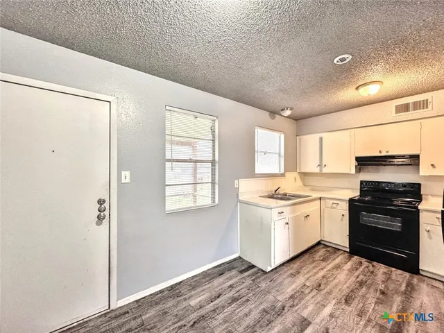 $889 | 712 Martindale Road, San Marcos, TX 78666