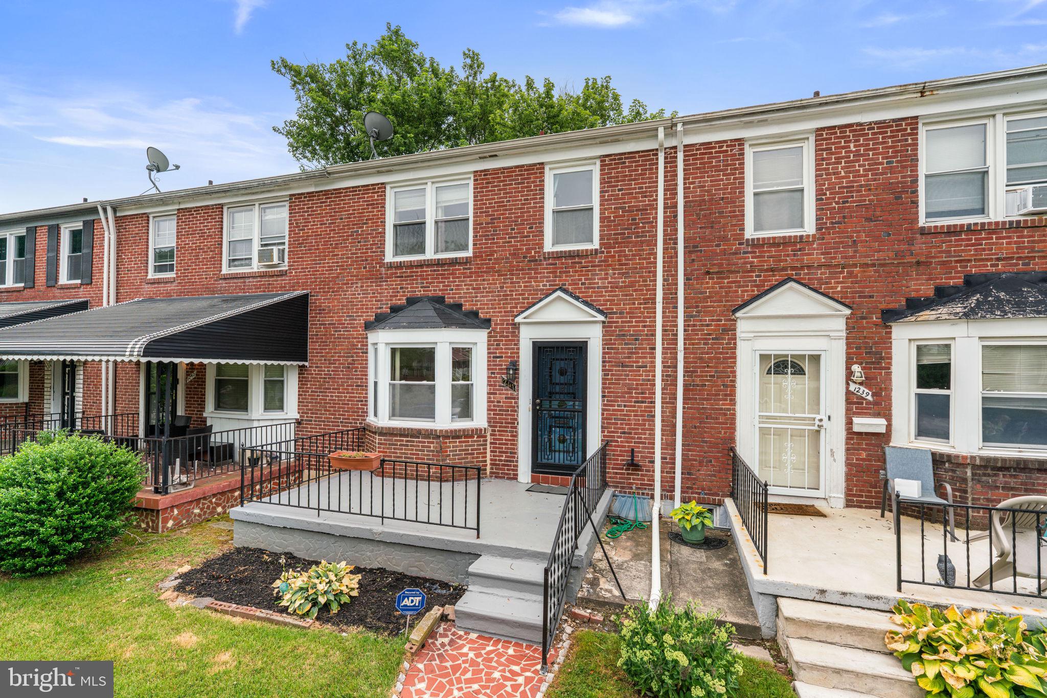 1241 Glenhaven Road Baltimore, MD 21239 - Photo 2 of 29
