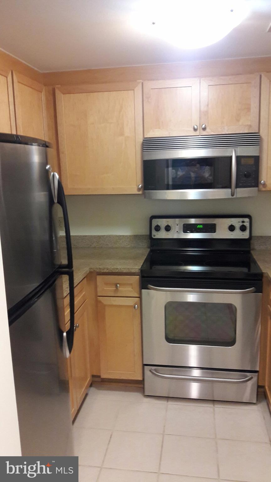 1150 K Street Northwest, Unit 506 Washington, DC 20005 - Photo 6 of 9 Kitchen