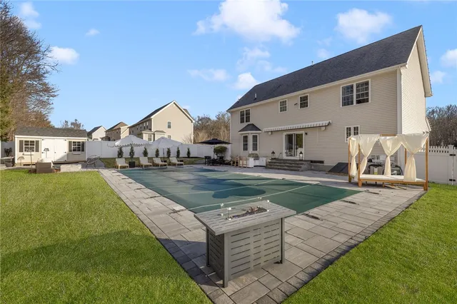 $1,295,000 | 14 Sables Way, Lincoln, RI 02865