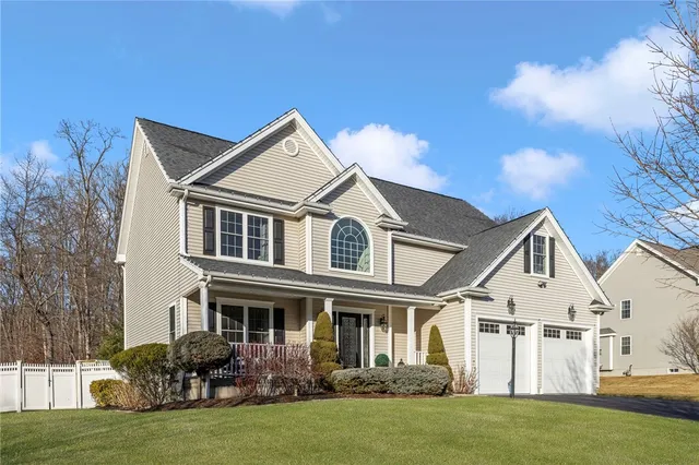 $1,295,000 | 14 Sables Way, Lincoln, RI 02865