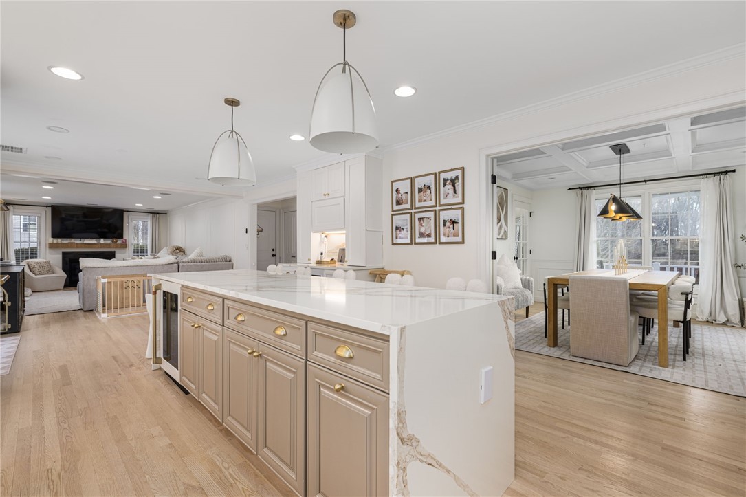 14 Sables Way Lincoln, RI 02865 - Photo 7 of 45