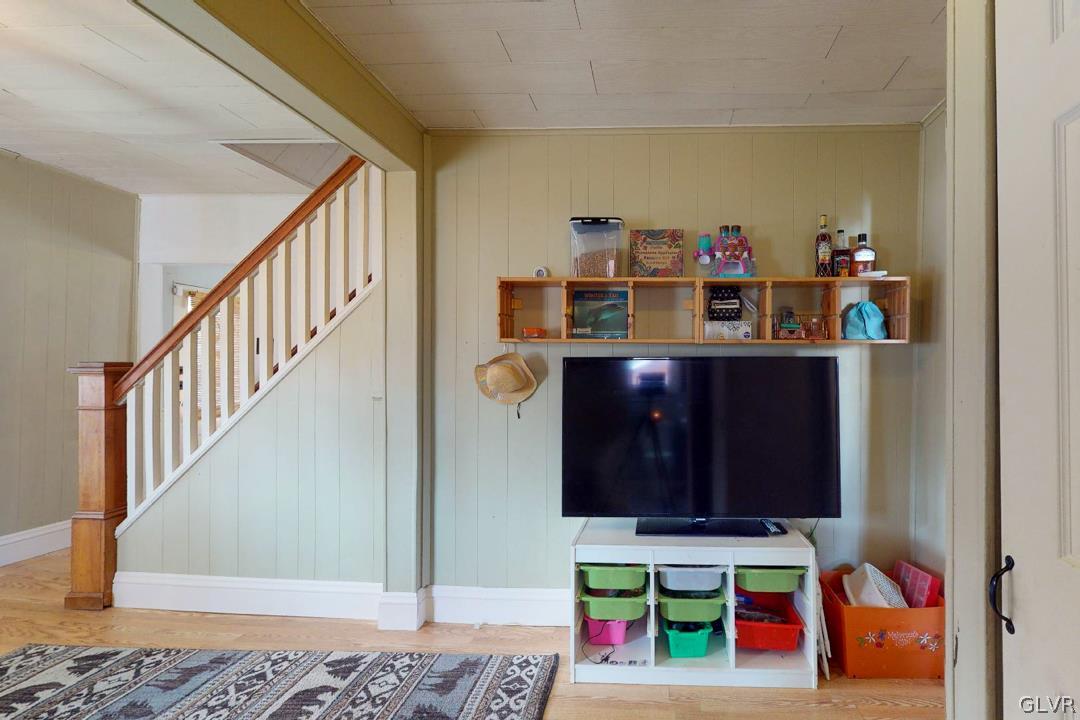 6158 Mud Run Road Nazareth, PA 18064 - Photo 33 of 50 a view of entryway and hall