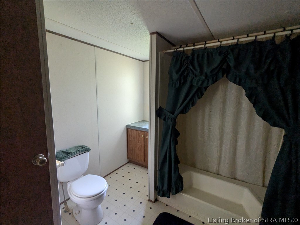 1213 Ebenezer Church Road Memphis, IN 47143 - Photo 8 of 15 Full Bathroom