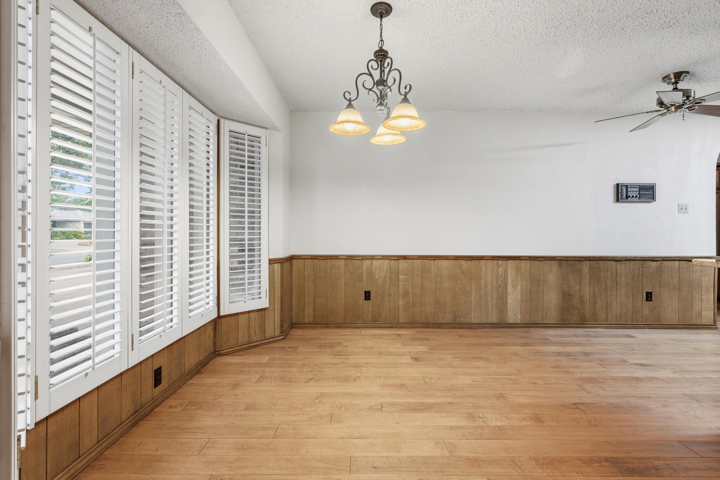 3516 92nd Street Lubbock, TX 79423 - Photo 5 of 29 DSC00127