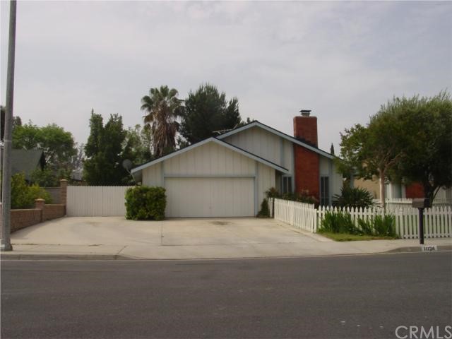 front of home, RV parking, located on a cul-de-sac
