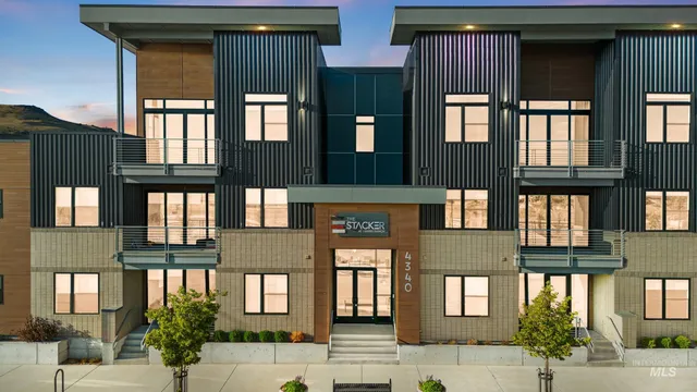 $419,900 | 4340 East Haystack Street, Unit 307, Boise, ID 83716