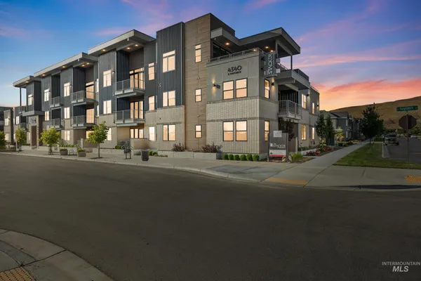 $419,900 | 4340 East Haystack Street, Unit 307, Boise, ID 83716